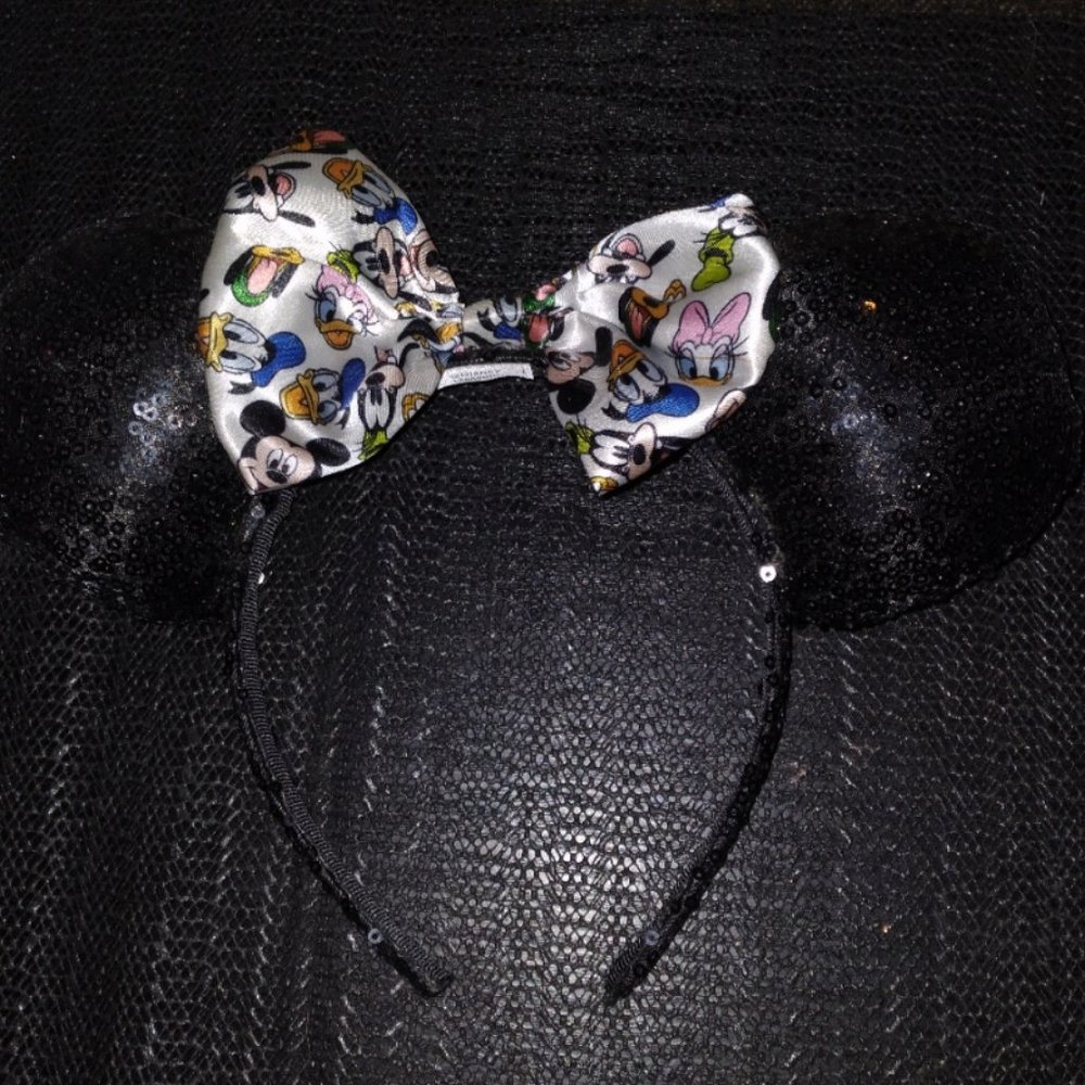 9$ SALE: Mickey & friends ears - Picture 4 of 4